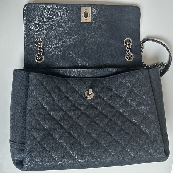 ❌SOLD❌ Chanel Quilted Bag Navy Blue - Picture 10 of 16
